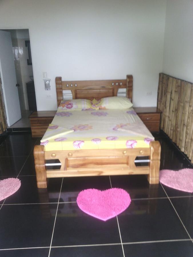 Hostal Hilltop กาปูร์กานา ภายนอก รูปภาพ